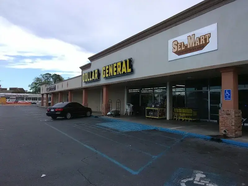Dollar General in Lake Charles, LA