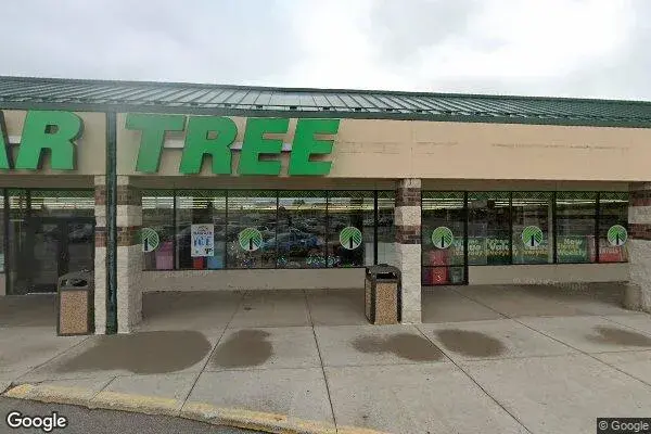 Dollar Tree in Maplewood, MN