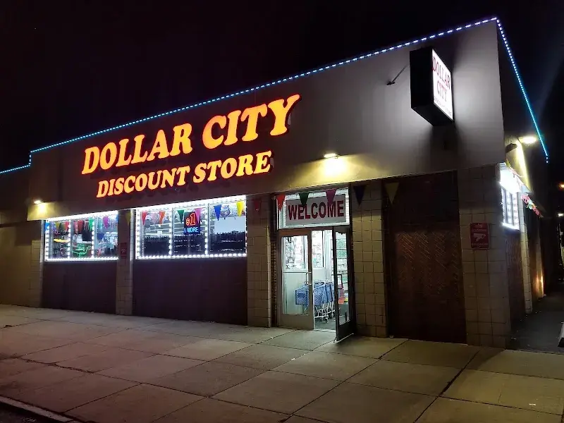 Dollar City Discount Store in Trenton, NJ